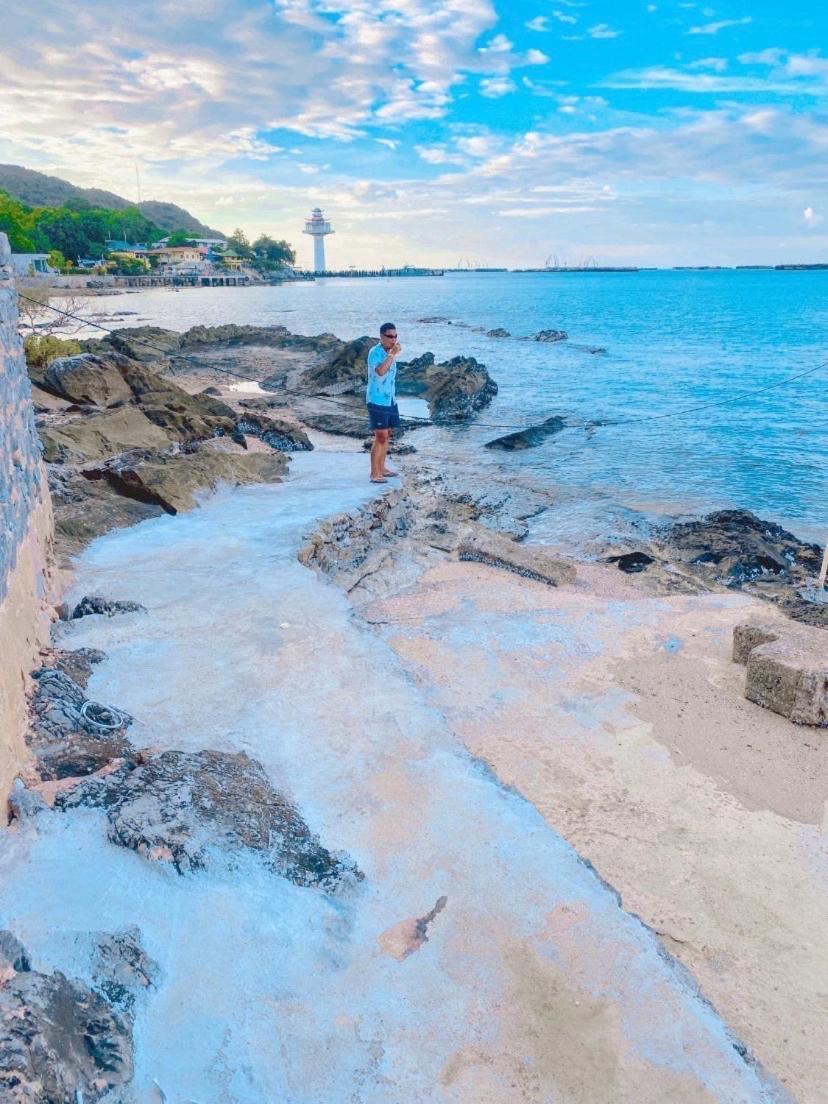 Rubtawan Sichang Resort Ko Si Chang Buitenkant foto